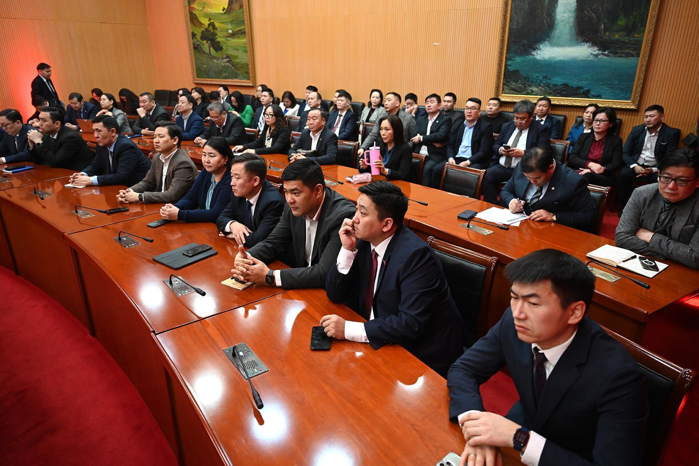 “Улаанбаатар-Бүсчилсэн хөгжил”: Төр, хувийн хэвшлийн түншлэлийн тухай хуульд нэмэлт өөрчлөлт оруулснаар хувийн хэвшлийн орон зайг нээж өгнө