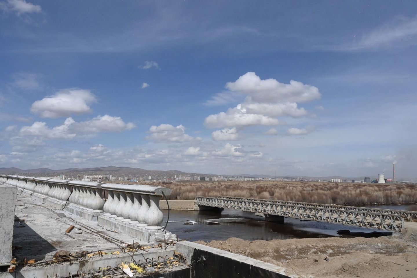 Яармагийг I хороололтой холбох авто зам, гүүрэн байгууламжийн зорчих хэсгийг ирэх зургаадугаар сард нээнэ