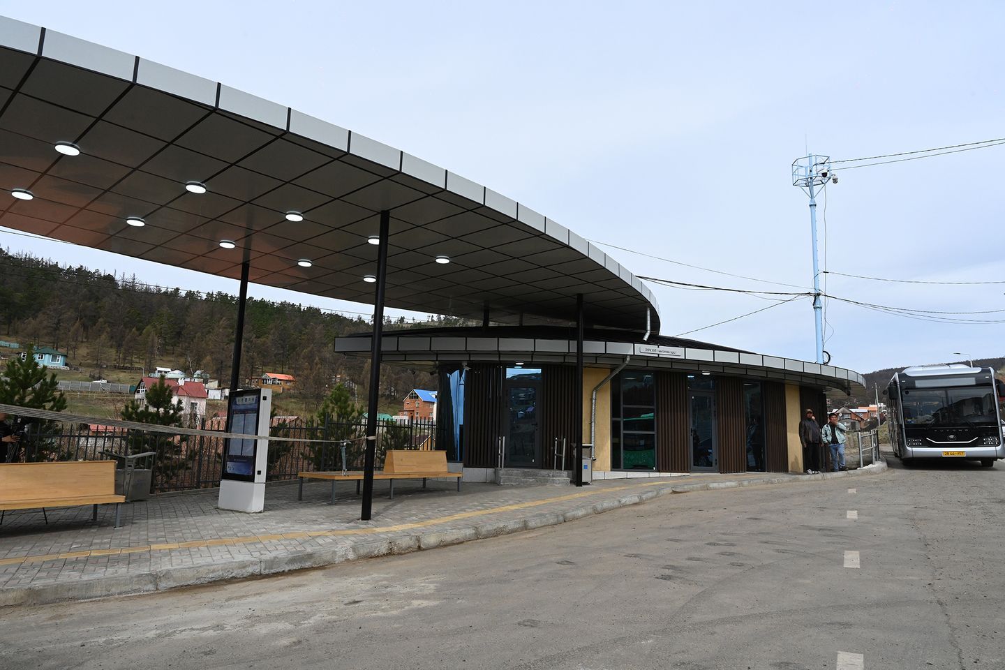 Автобусны шинэ 19 буудлыг ашиглалтад орууллаа