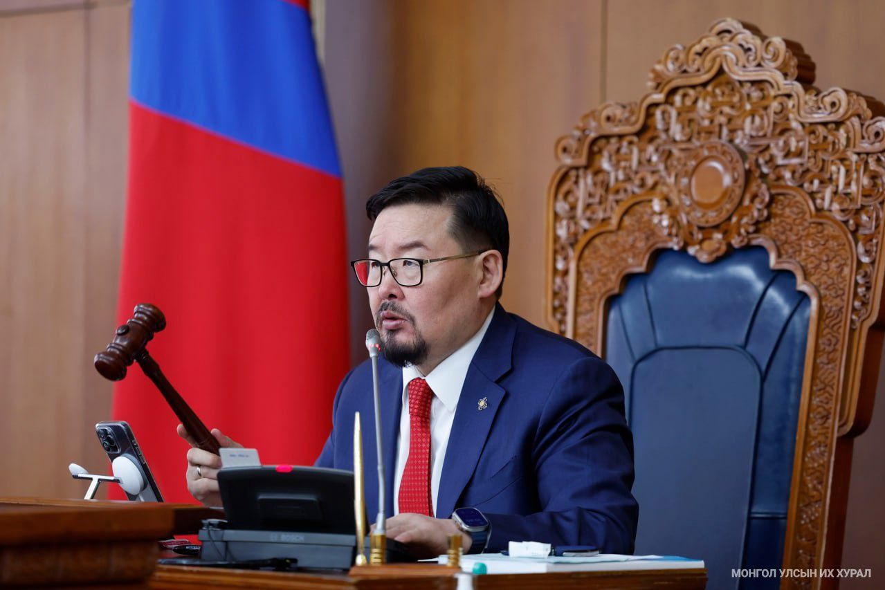 “Авлигатай тэмцэх үндэсний хөтөлбөрийг хэрэгжүүлэх арга хэмжээний төлөвлөгөө батлах тухай” УИХ-ын тогтоолын төслийг баталлаа