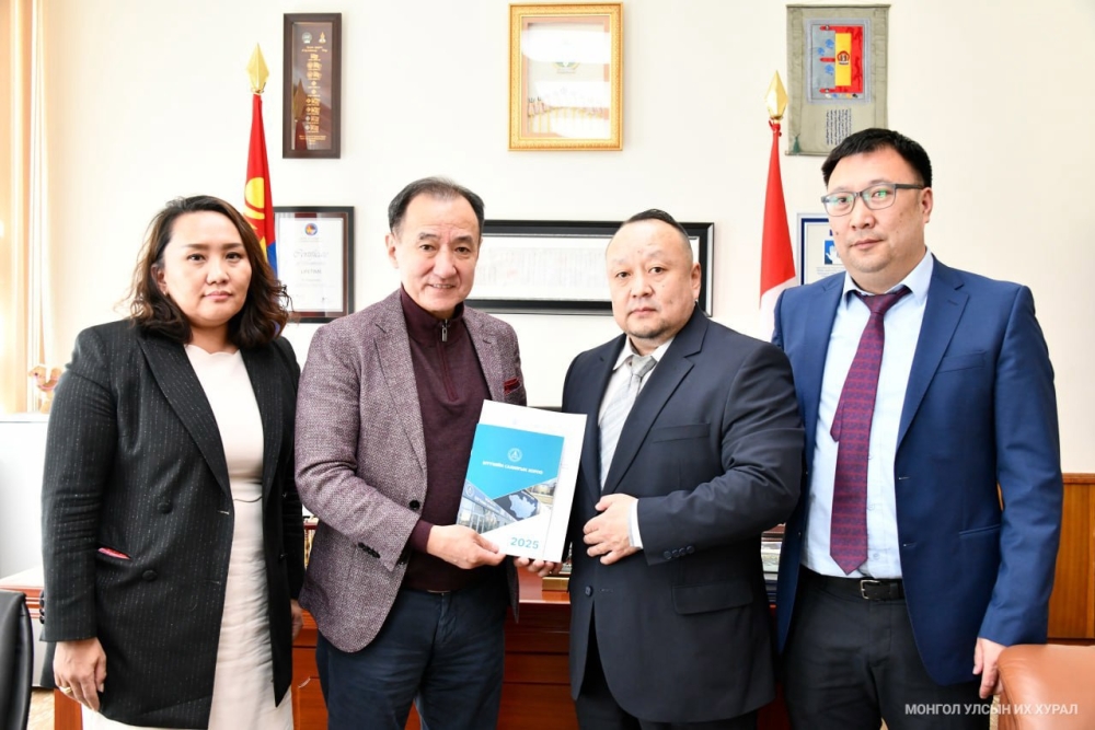 Хууль зүйн байнгын хорооны дарга Д.Цогтбаатарт ШСХ 2025 оны тайлангаа хүргүүлэв
