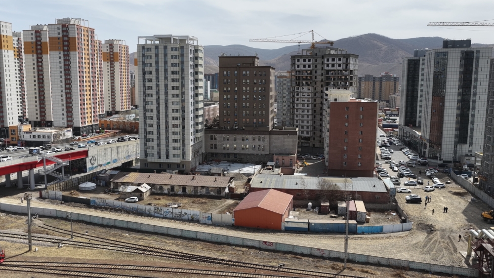 Алтай хотхоны уулзвараас Нарны хороолол хүртэлх 680 метр авто замын ажлын явц 67 хувьтай байна