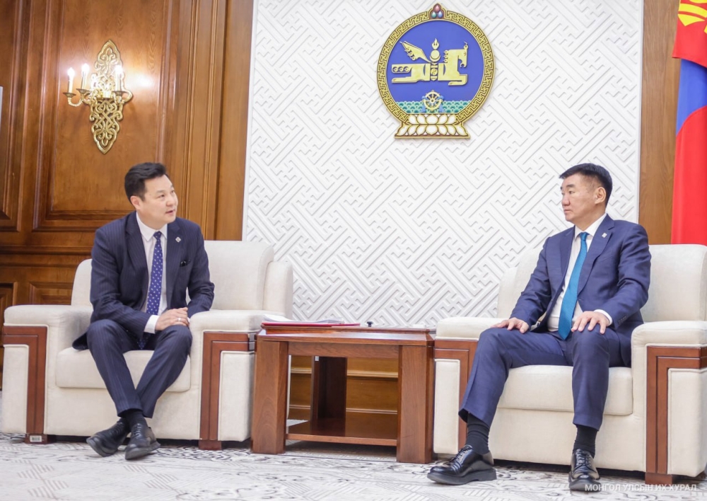 Аймаг, нийслэл, сум, дүүргийн иргэдийн Төлөөлөгчдийн Хурлын сонгуулийн тухай хуульд өөрчлөлт оруулах тухай хуулийн төслийг өргөн мэдүүлэв