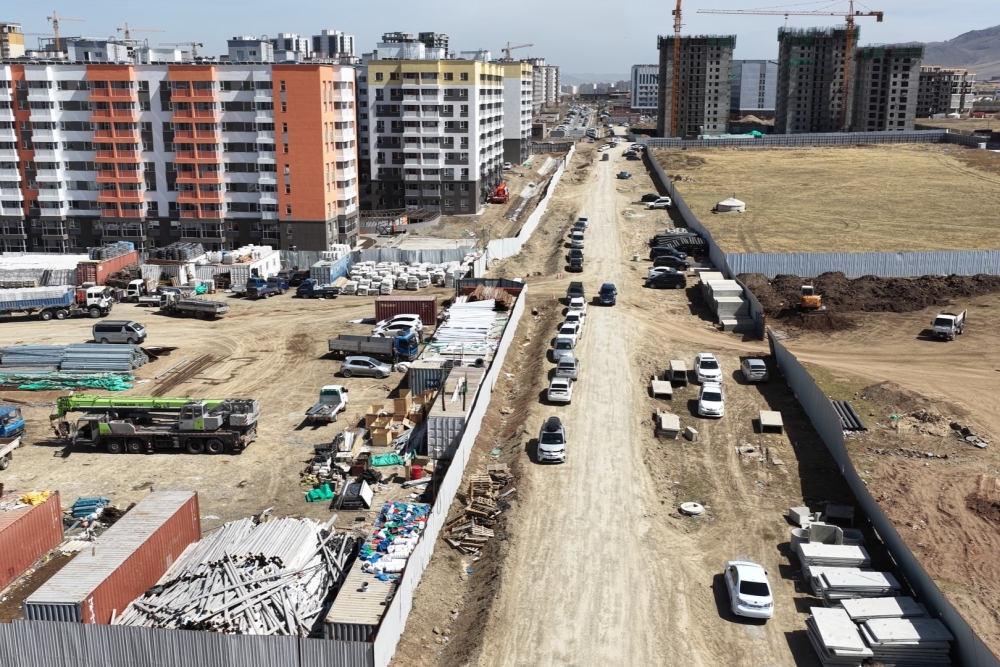 Солонго-1 орон сууцны хорооллоос Нисэхийн авто зам хүртэл 570 метр авто зам барина