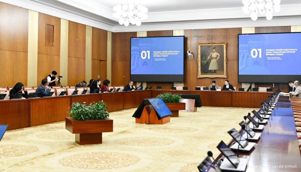 Засгийн газрын Хяналт хэрэгжүүлэх газрын мэдээллийг сонсож, тэтгэвэр, тэтгэврийн зээлийн талаар өргөдөл гаргасан ахмадуудад хариу өгөхөөр боллоо