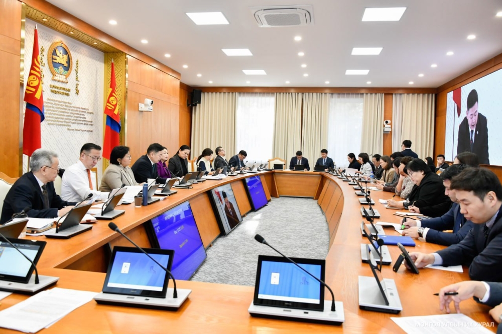 Улсын Их Хурлын гишүүний асуулгын хариуг хэлэлцэж, тэтгэвэр тогтоох цалингийн итгэлцүүрийг судлах ажлын хэсэг байгуулав