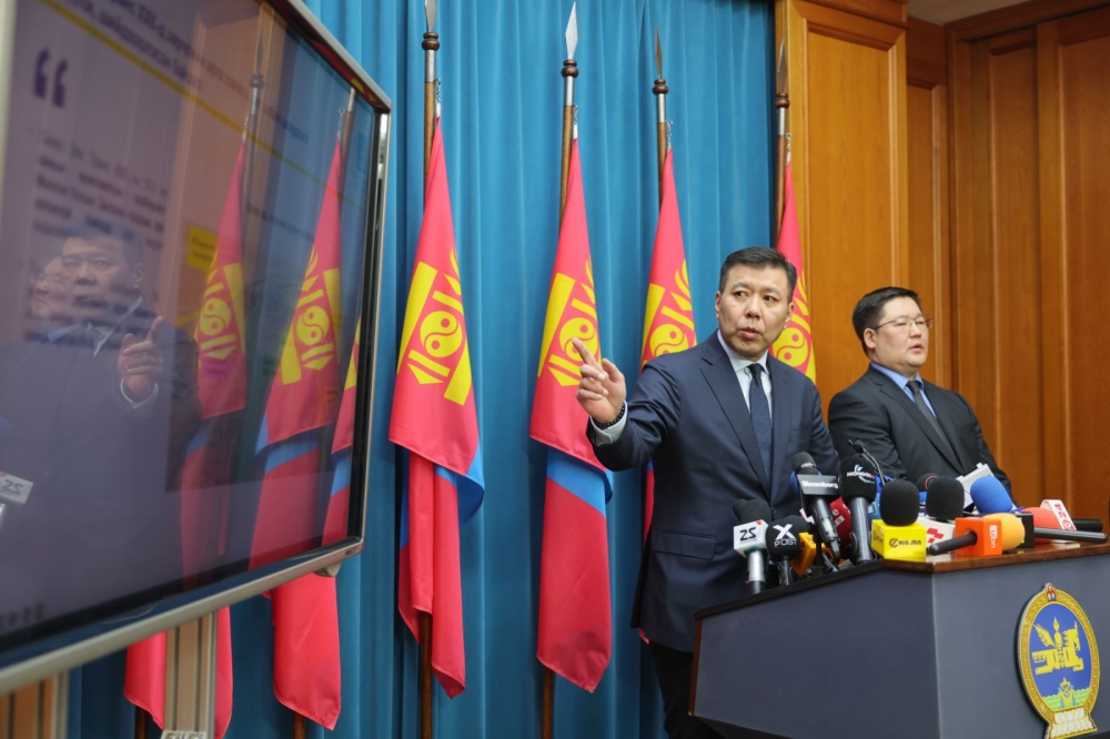 Гашуунсухайт боомтод хууль бусаар газар эзэмшиж, төрийн мэдлийн зам ашиглаж байсан “Смарт Эко Транс” компанитай холбоотой тогтоолыг хүчингүй болгоно