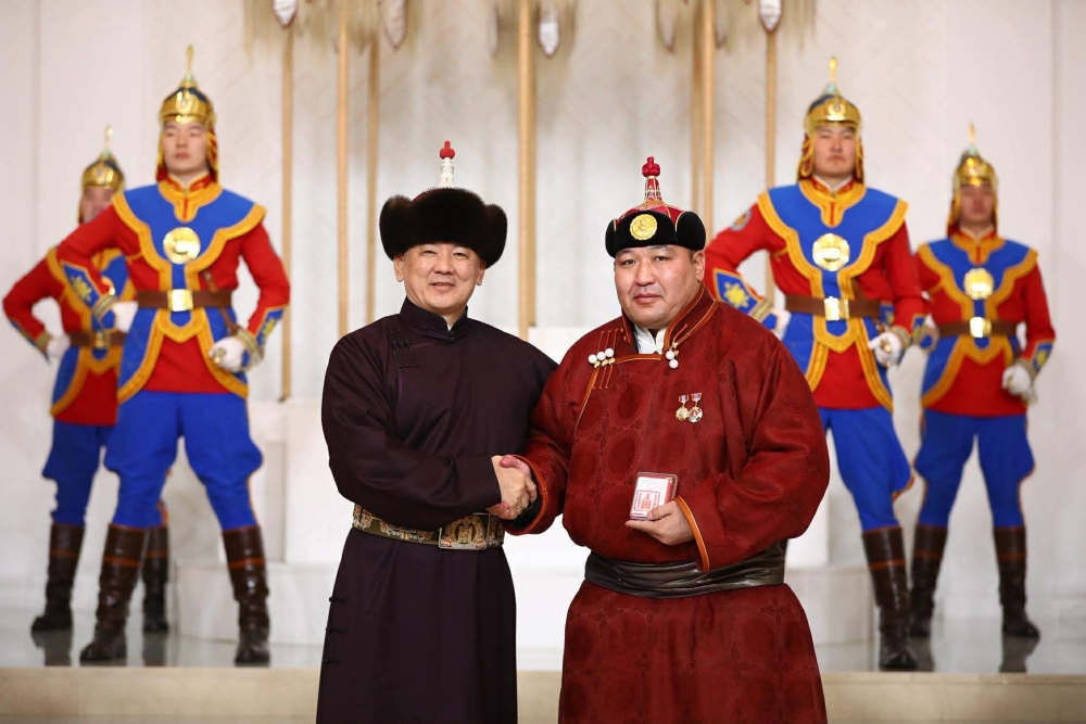 Улсын аварга Ч.Санжаадамбад Гавьяат тамирчин цол хүртээлээ