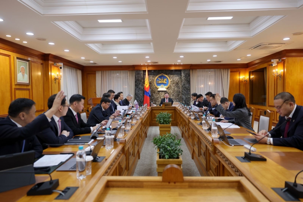 Үндэсний баялгийн сангийн орлогыг нэмэгдүүлэх, хөрөнгийг арвижуулах, зарцуулах талаар иргэдтэй зөвлөлдөнө