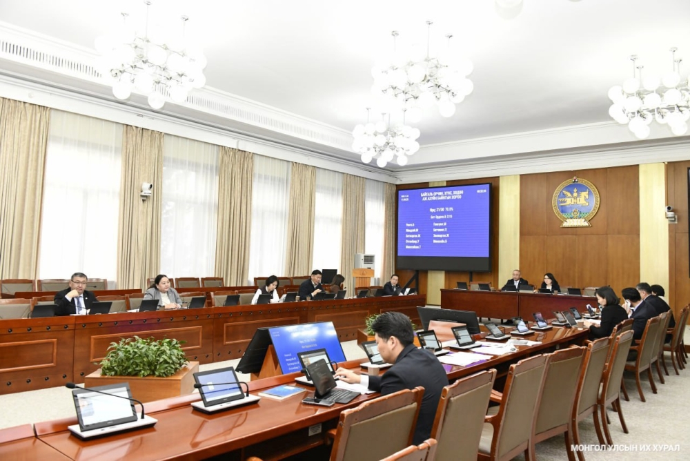 Байгаль орчин, хүнс, хөдөө аж ахуйн байнгын хороо намрын ээлжит чуулганы хугацаанд нийт 16 удаа хуралдаж, 48 хуулийн төслийг хэлэлцүүлжээ