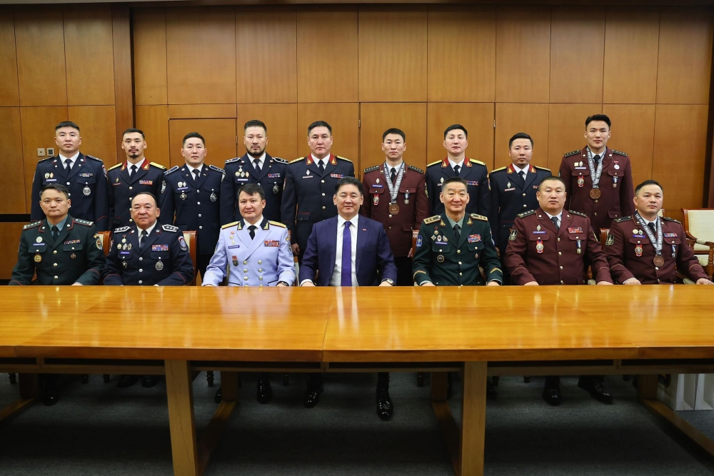 Ерөнхийлөгч У.Хүрэлсүх “SWAT CHALLENGE” тэмцээнд амжилттай оролцсон тамирчдад талархал илэрхийллээ