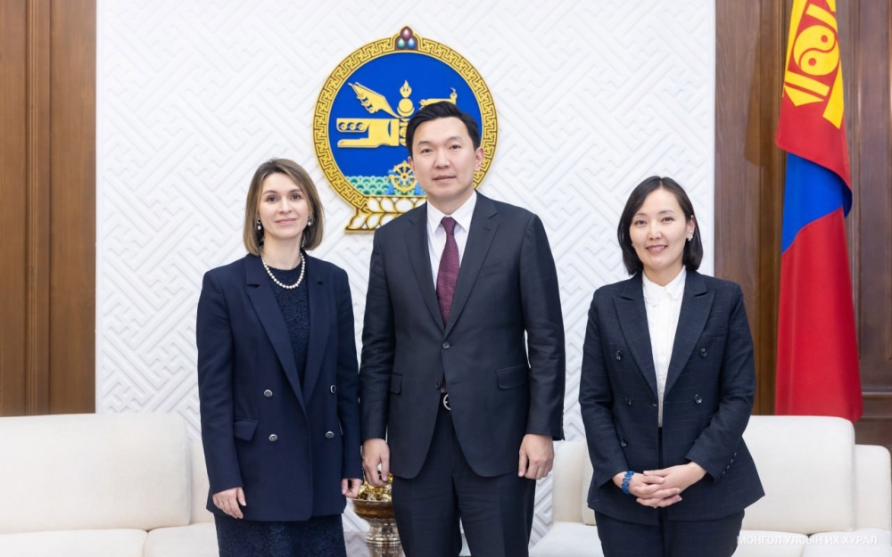 Улсын Их Хурлын дарга Н.Учрал Олборлох салбарын ил тод байдлын санаачилгын Азийн бүс хариуцсан захирал Олиана Валигуратай уулзлаа