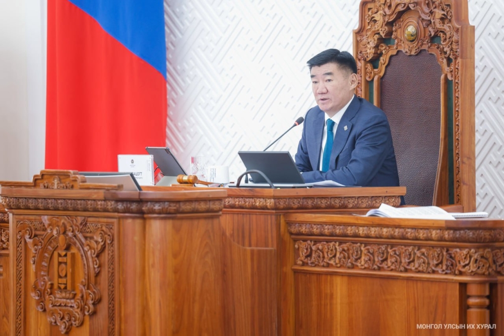 "Хуулийн төсөл буцаах тухай" УИХ-ын тогтоол баталж, Гадаад зээллэгийн ашиглалт, үр ашгийг нэмэгдүүлэх тухай хуулийн төслийн эцсийн хэлэлцүүлгийг хийв