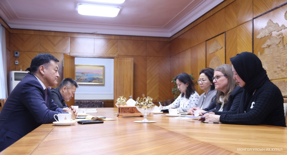 Байнгын хорооны дарга Б.Найдалаа Азийн хөгжлийн банкны Монгол дахь Суурин төлөөлөгчийг хүлээн авч уулзав