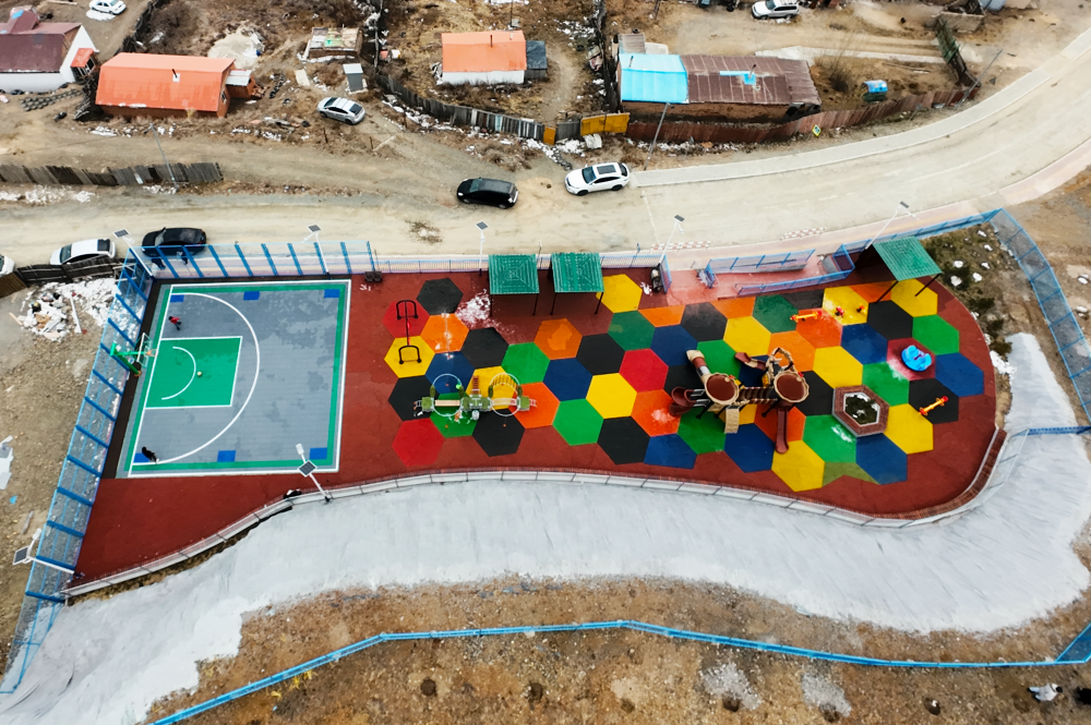 Гурван байршилд 3x3 сагсан бөмбөгийн талбай байгууллаа