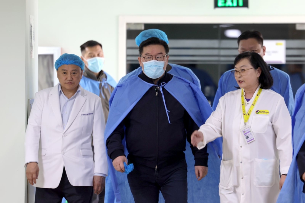 Ерөнхий сайд Г.Занданшатар ханиад, томуугийн шинжилгээ болон эмчилгээний зардлыг бүрэн даатгалд хамруулах асуудлыг судлан танилцуулахыг үүрэг болгов