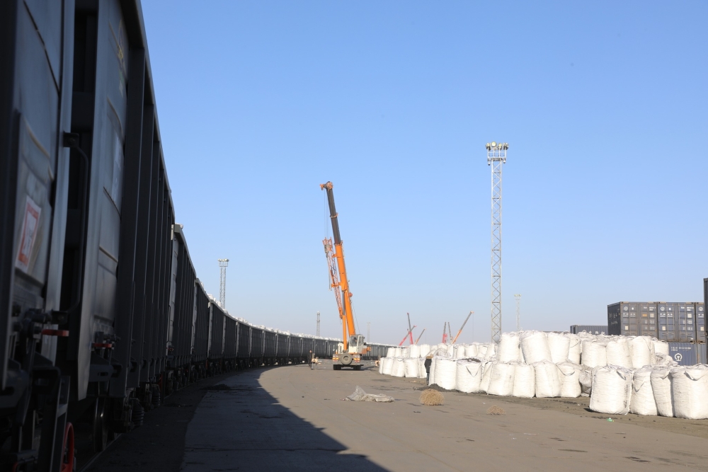 ХАГАС КОКСОН ТҮЛШИЙГ ХУВИЙН ХЭВШЛИЙН ДӨРВӨН КОМПАНИ ТЭЭВЭРЛЭЖ БАЙНА