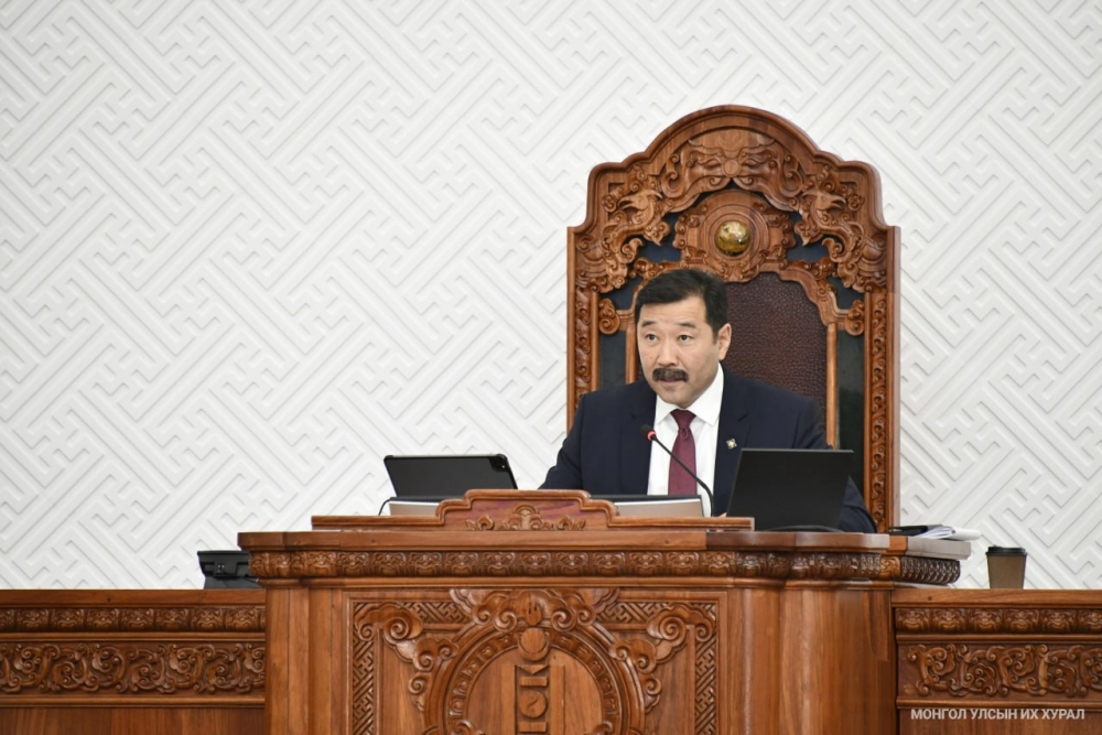 Чуулганы нэгдсэн хуралдаанаар “Монгол Улсыг 2026-2030 онд хөгжүүлэх таван жилийн үндсэн чиглэл батлах тухай” тогтоолын төслийн хэлэлцүүлгийг үргэлжлүүллээ
