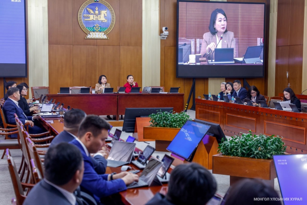 Монгол Улсын 2026 оны төсвийн тухай хуулийн төслүүдийн гурав дахь хэлэлцүүлгийг хийлээ