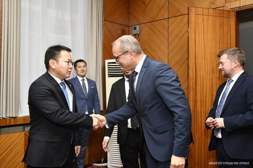 Монгол-Германы парламентын бүлгийн дарга, гишүүд Бундестаг дахь парламентын бүлгийн дэд дарга Тобиас Винклертэй уулзлаа