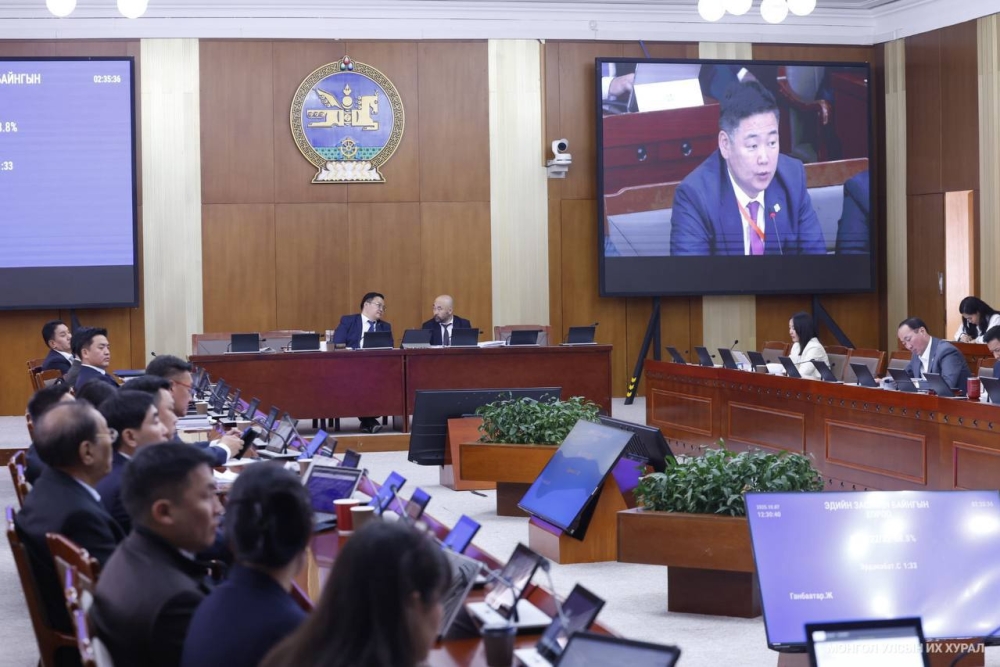 Монгол Улсын 2026 оны төсвийн тухай хуулийн төслүүдийн хоёр дахь хэлэлцүүлгийг хийв