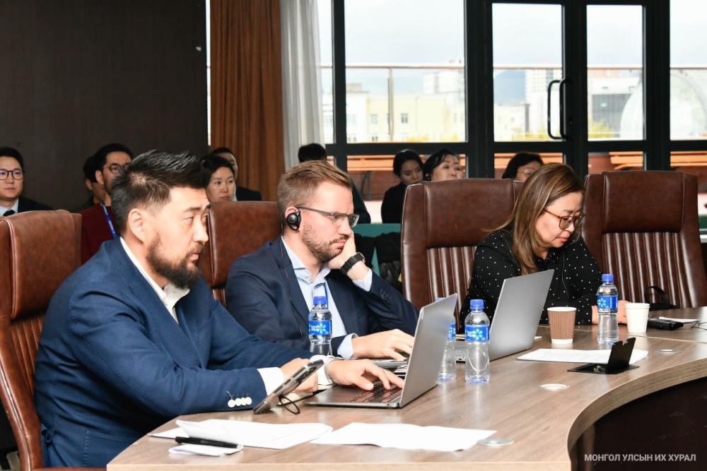 Үндсэн хуульт ардчиллыг бэхжүүлэх хүрээнд олон улсын эрдэм шинжилгээний хурал зохион байгууллаа