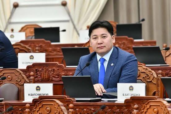 УЛС ТӨРИЙН ШИНЖЛЭХ УХАААНЫ ХОЛБООНЫ ТЭРГҮҮН ДЭД ЕРӨНХИЙЛӨГЧӨӨР Н.БАТСҮМБЭРЭЛИЙГ СОНГОЛОО