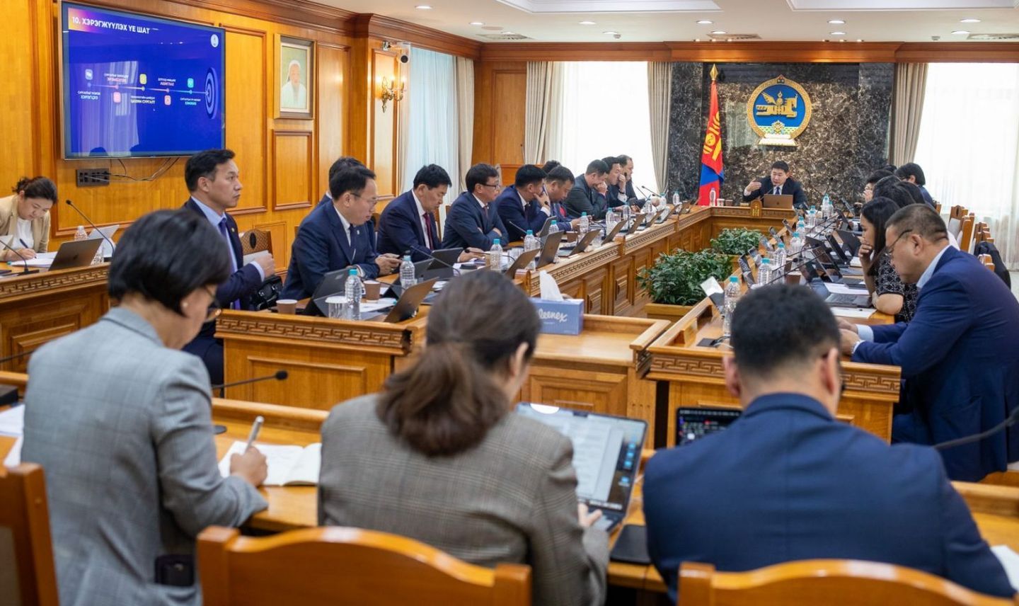 2025 оны улсын төсвийн төслийг УИХ-д өргөн барихаар боллоо