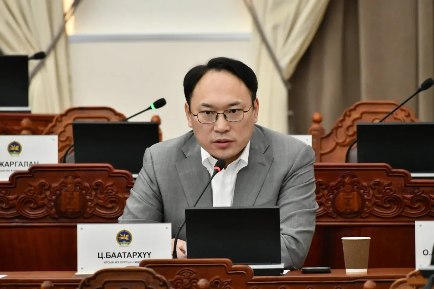 Ц.Баатархүү: Гадаадад буй монголчууд цахимаар саналаа өгөх боломжийг судлаж байна