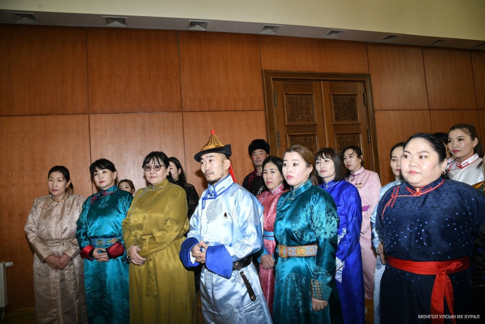 Улсын Их Хурлын үйл ажиллагаа, Төрийн ордонтой танилцах аялалд энэ долоо хоногт 606 иргэн оролцжээ