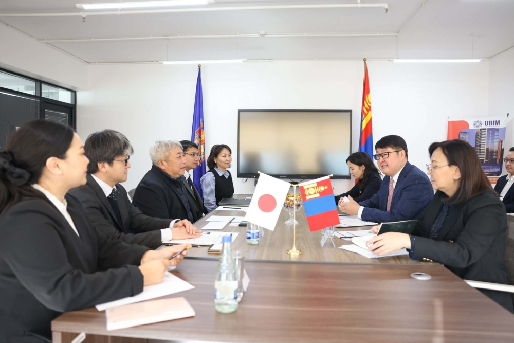 Хотын даргын ахлах зөвлөх Ж.Батбаясгалан Мияконожо хотын Мал аж ахуйн албаны дарга Нишихата Юүичитай уулзлаа