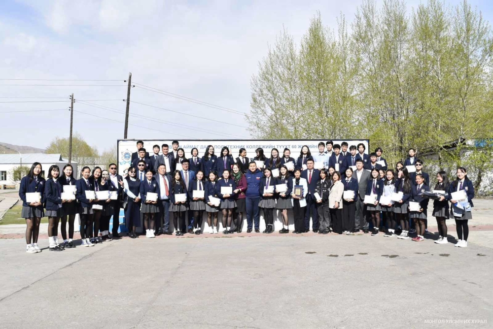 Санхүүгийн боловсролыг түгээх “LEVEL UP” хөтөлбөрөөс сурагчид хуримтлалын гараагаа эхэлжээ