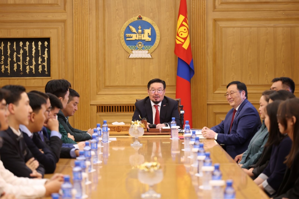 Шатрын спортын тамирчдад Ерөнхий сайд амжилт хүслээ